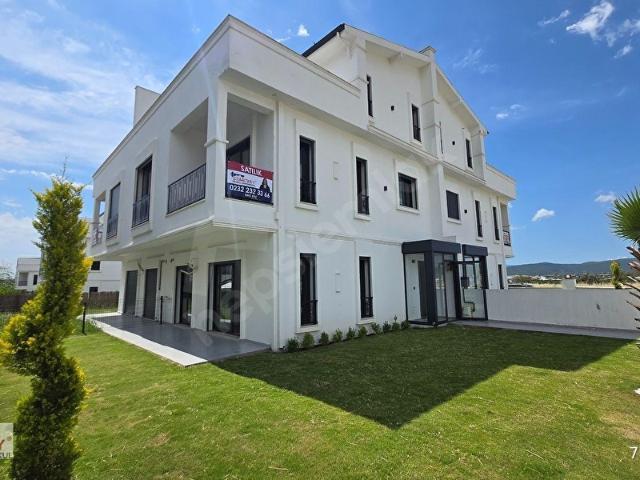 Menderes, İzmir içerisinde satılık Villa