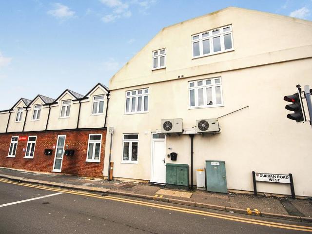 Apartment for rent in Holywell Estate, North Watford