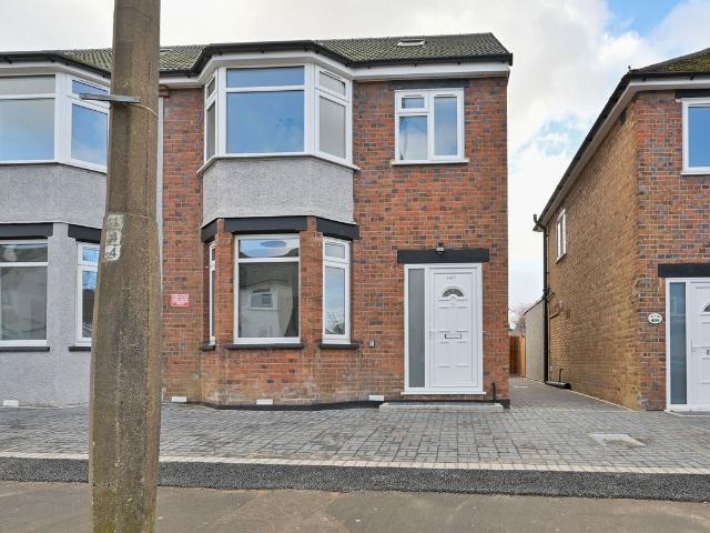 Studio for rent in Holywell Estate, North Watford