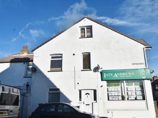 House for sale in Holywell Estate, North Watford