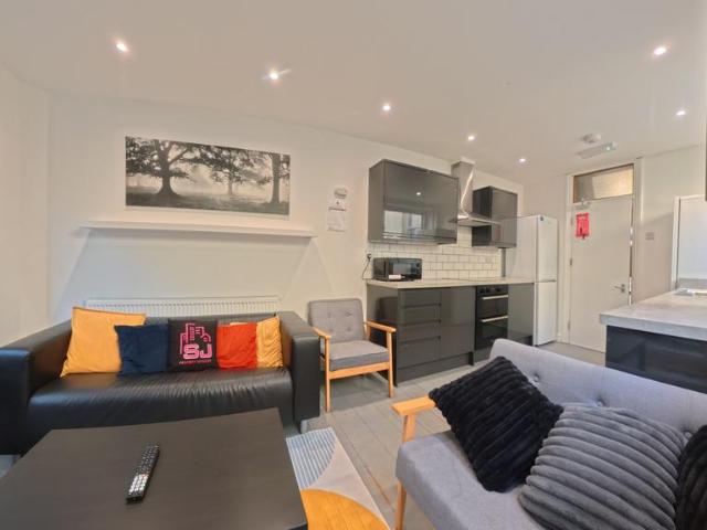 House for rent in Queen's Park, Brighton & Hove