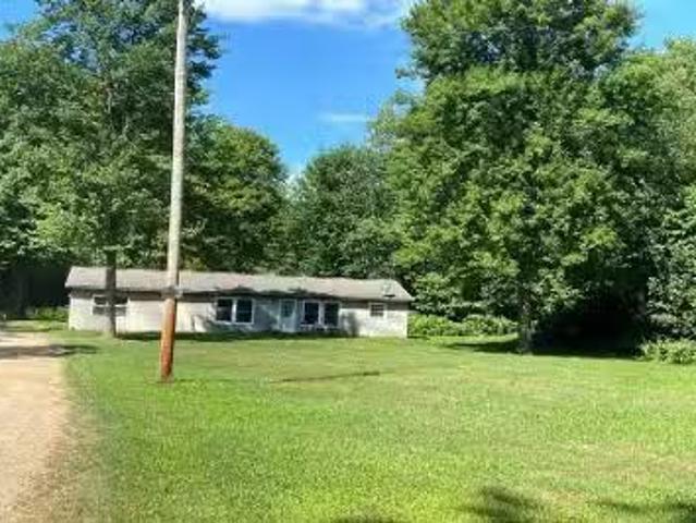 House for sale in Portage