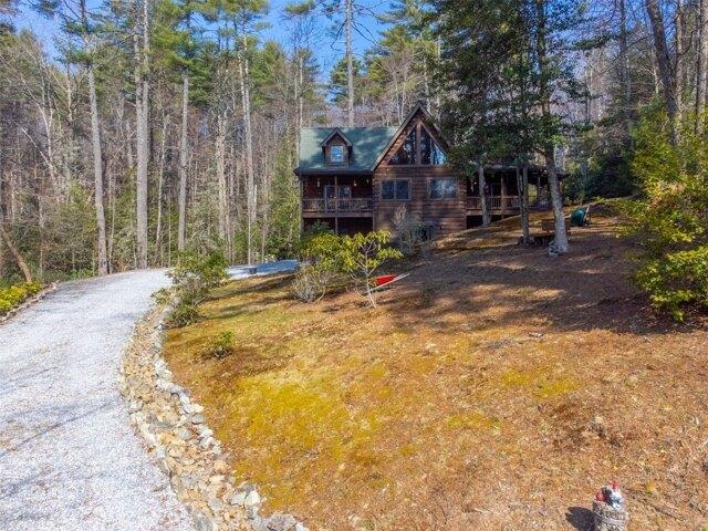 House for sale in Sapphire