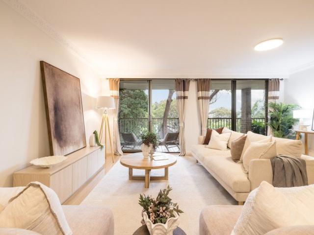 Apartment for sale in Lower North Shore, Sydney