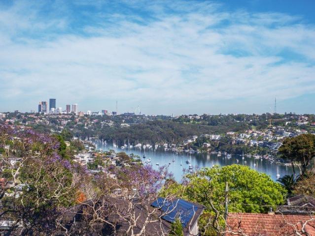 Apartment for sale in Lower North Shore, Sydney