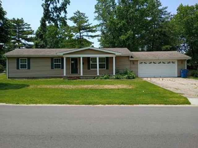 House for sale in Benton
