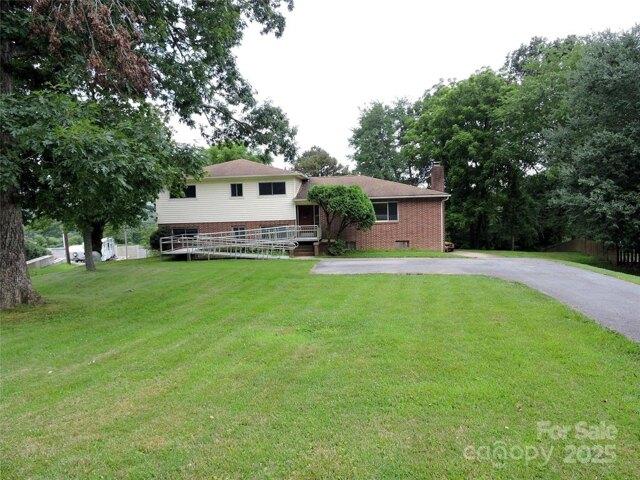 House for sale in Hendersonville