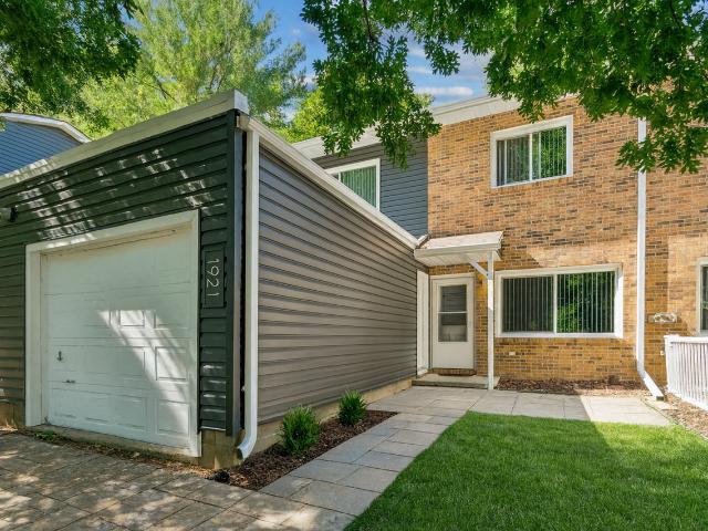 Condo for rent in Waterloo, Iowa