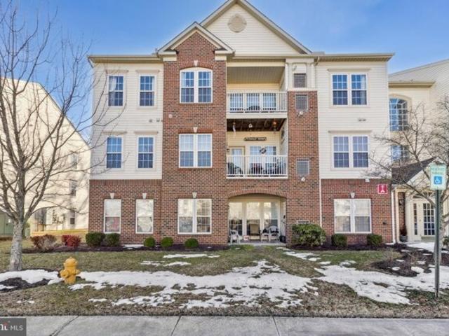 Condo for sale in Salisbury
