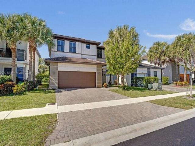 House for sale in Dania, Florida