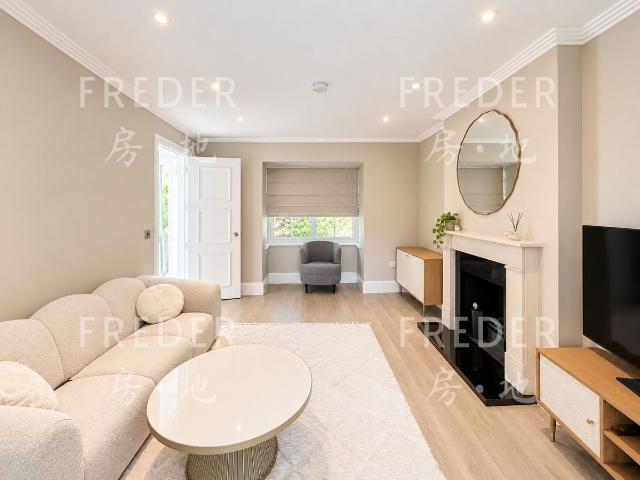 House for rent in Cockfosters, Greater London