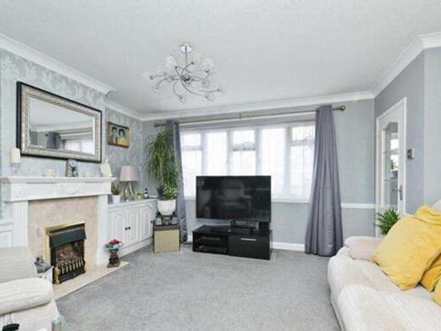House for sale in Northampton, Northamptonshire