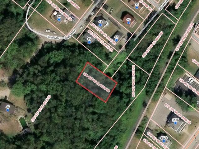 Land for sale in Burgettstown, Pennsylvania