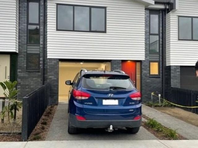 House for rent in Silverbrooke, Porirua