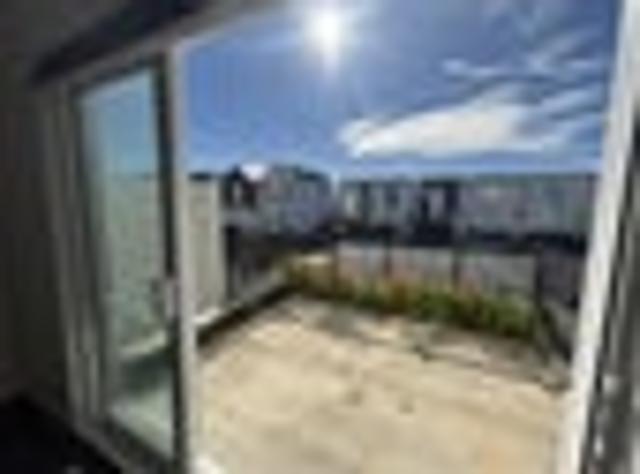 Townhouse for rent in Papakaio, Wellington