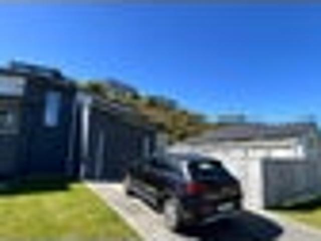 Townhouse for rent in Silverbrooke, Porirua