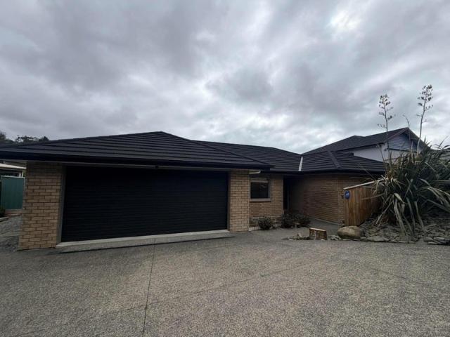 House for rent in Silverbrooke, Porirua
