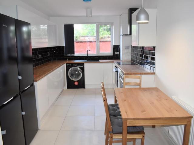 House for rent in Georgia, Greater Manchester