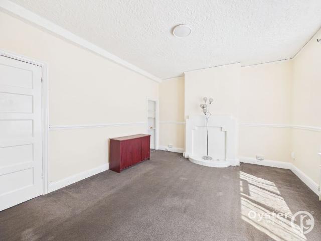 Apartment for rent in Little Stanmore, Greater London