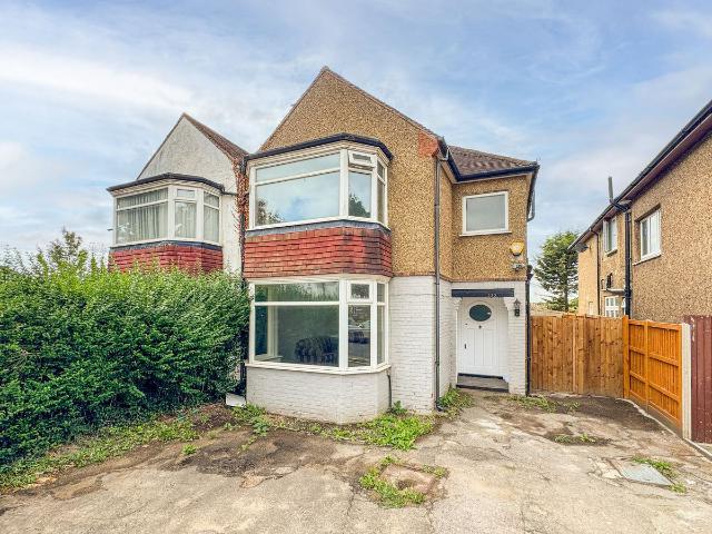 House for rent in Little Stanmore, Greater London