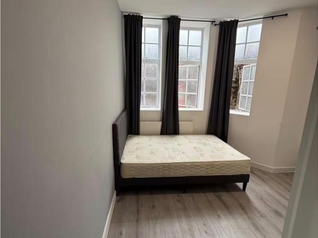 Studio for rent in Little Stanmore, Greater London