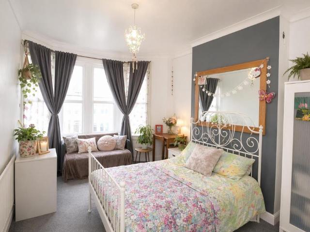 Apartment for rent in Falcon Lodge, Wales