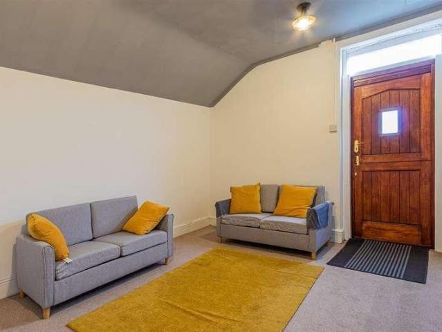 Apartment for rent in Falcon Lodge, Wales