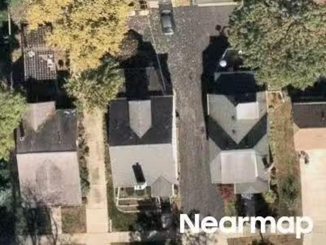 House for sale in Des Plaines