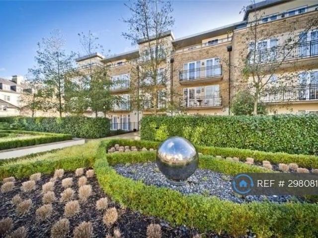 Apartment for rent in Mortlake, Greater London