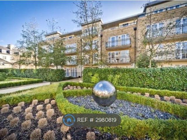 Apartment for rent in Mortlake, Greater London