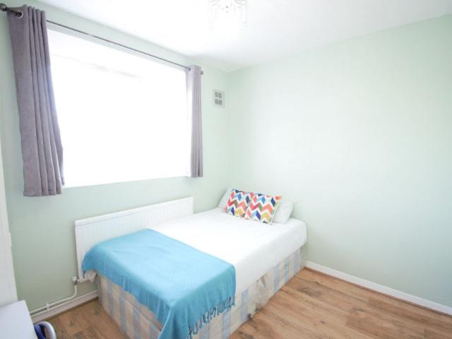 Room for rent in Shepherd's Bush, Greater London