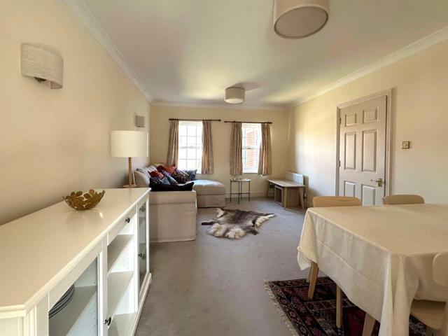 Apartment for rent in Old Portsmouth, Portsmouth