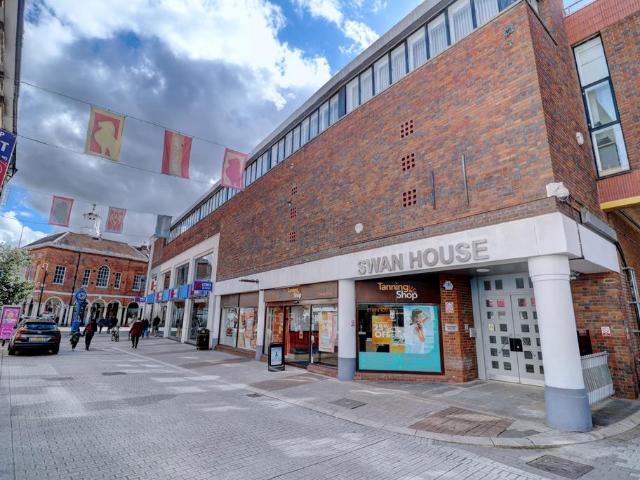 Apartment for rent in Daws Hill, Cressex