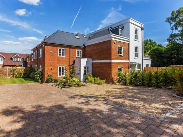 House for rent in Westborough, Surrey