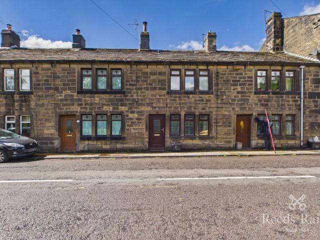 House for rent in Broadbottom, Calderdale