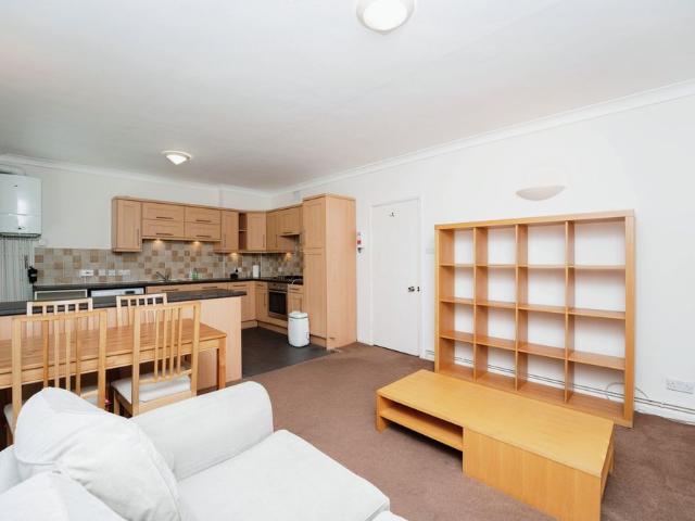 House for rent in London Borough of Ealing, Perivale