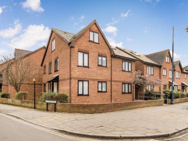 Apartment for rent in Thurston Park, The Bridge
