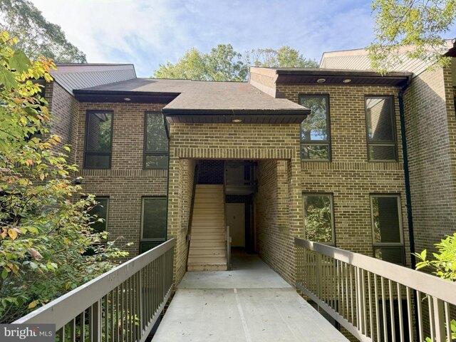 Condo for sale in California, Maryland