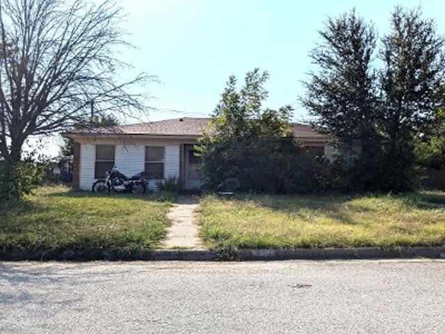 House for sale in Burleson, Johnson County