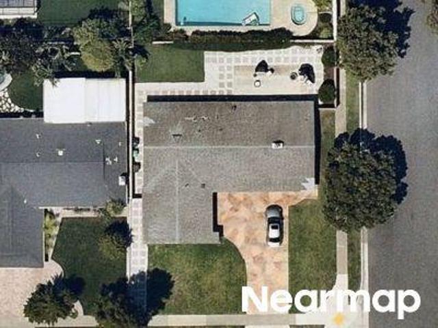 House for sale in Costa Mesa