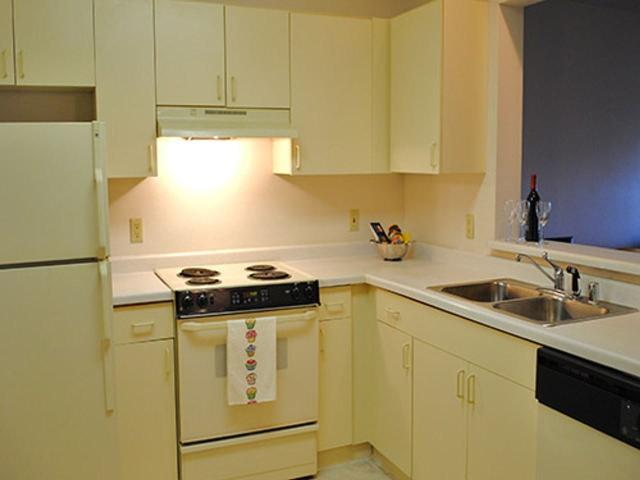 Apartment for rent in Greenfield Park, Wisconsin