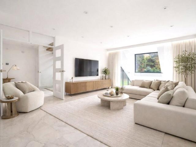 House for rent in Totteridge, Greater London
