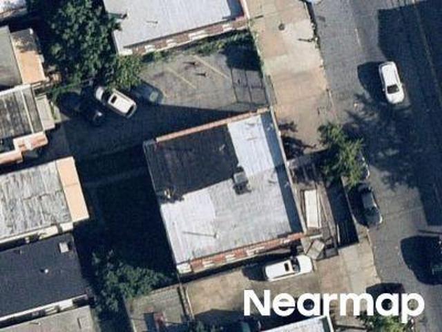 House for sale in The Bronx, Arverne
