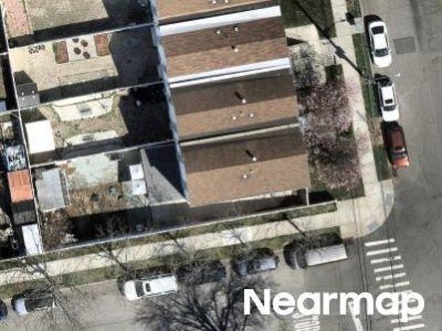 House for sale in The Bronx, Arverne