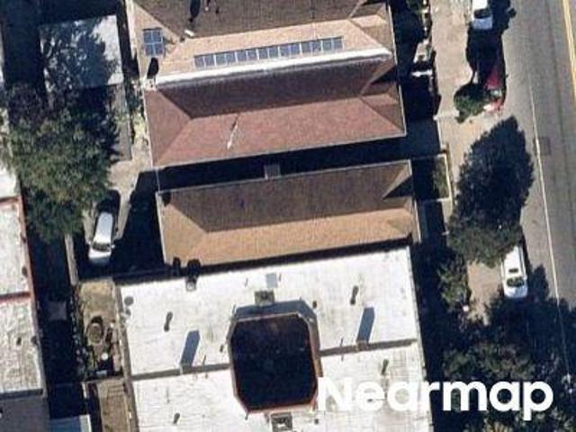 House for sale in The Bronx, Arverne
