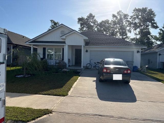 House for sale in Pace, Florida