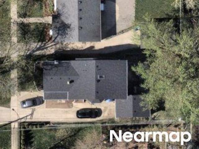 House for sale in Des Plaines