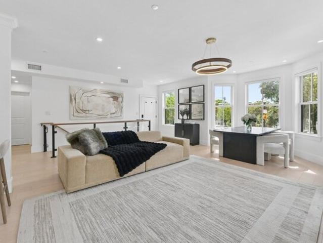 Condo for sale in Eagle Hill, Boston