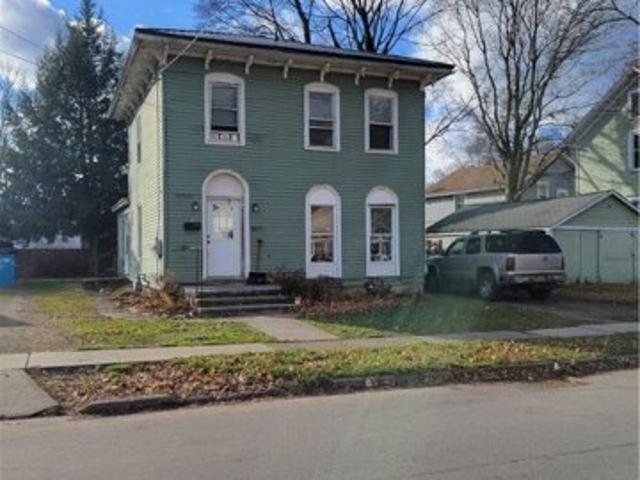 House for sale in Fredonia