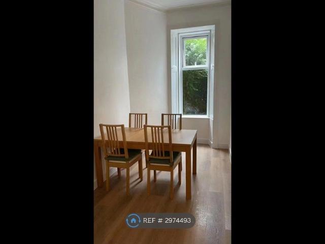 Apartment for rent in Dowanhill, Scotland